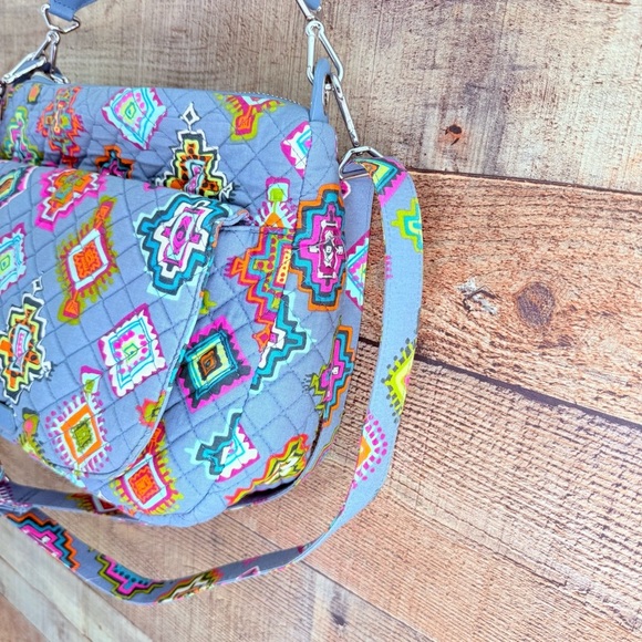 Vera Bradley Signature Print Carson (Retired) Shoulder/Crossbody Bag - Picture 3 of 12